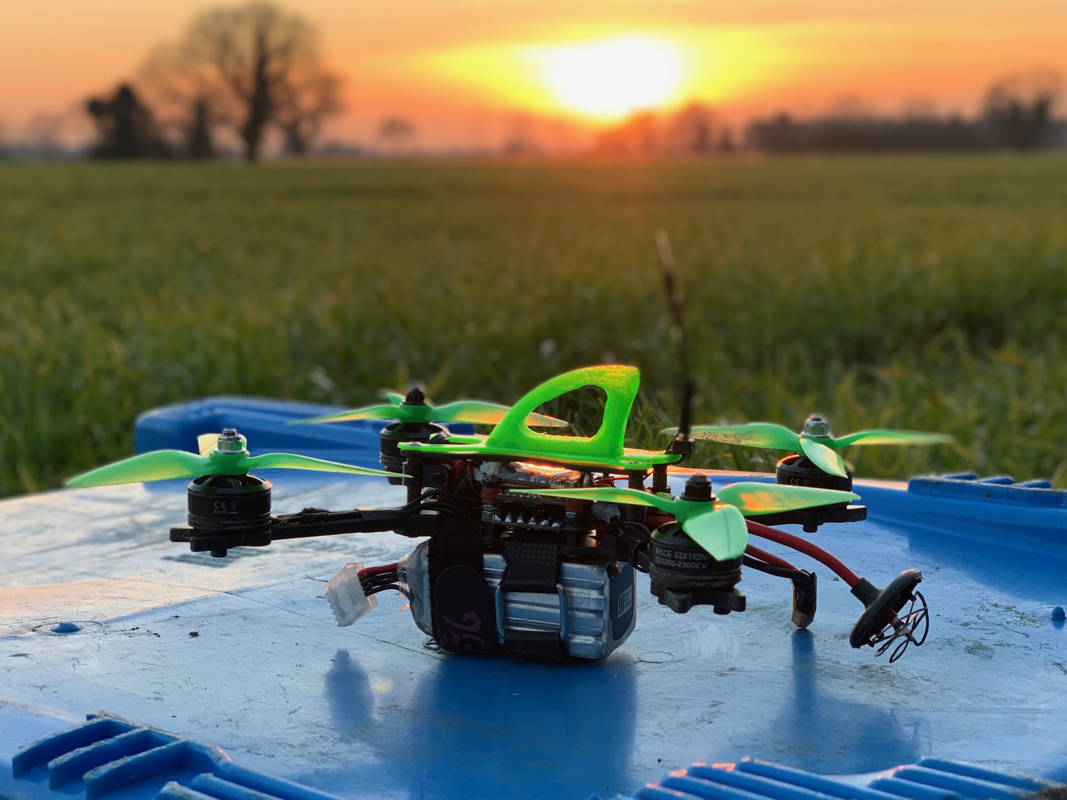FPV aircraft build